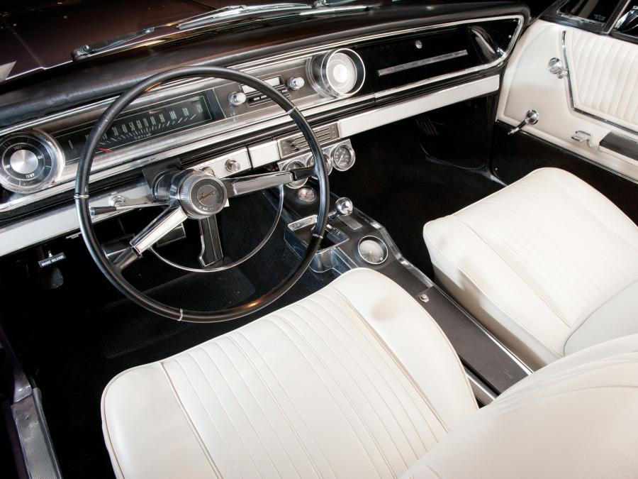  Chevrolet Impala SS 396 Convertible 1965 года  (фото 11 из 29)